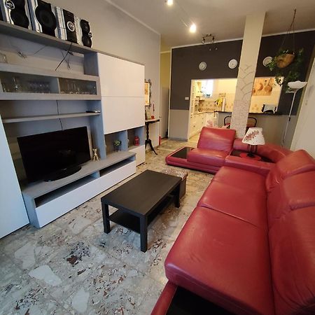 Elegante Appartamento 90 Mq Zona Corticella Fiera Bolonha Exterior foto